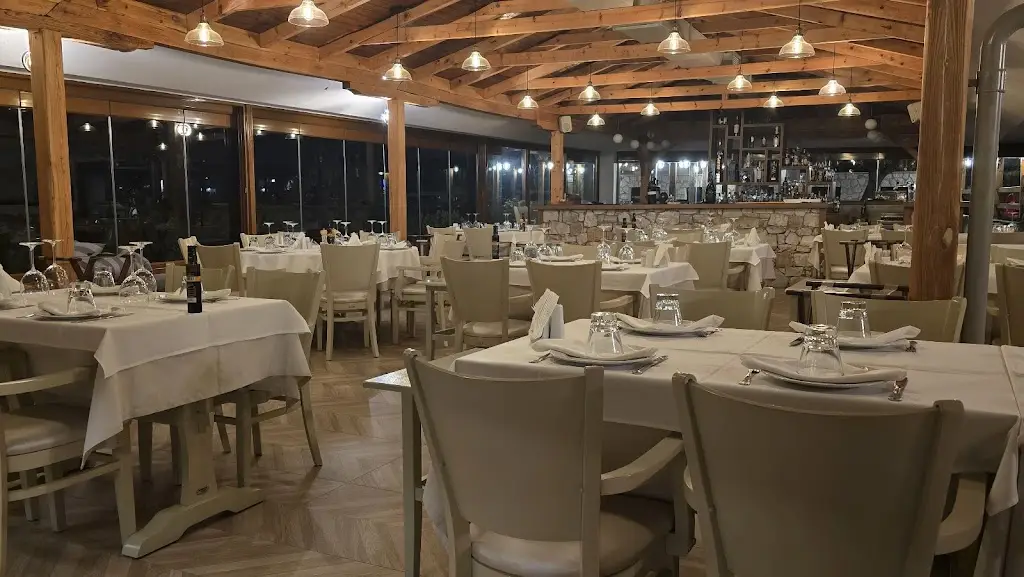 Athos Restaurant Bar_Ouranoupolis_slider_image_3