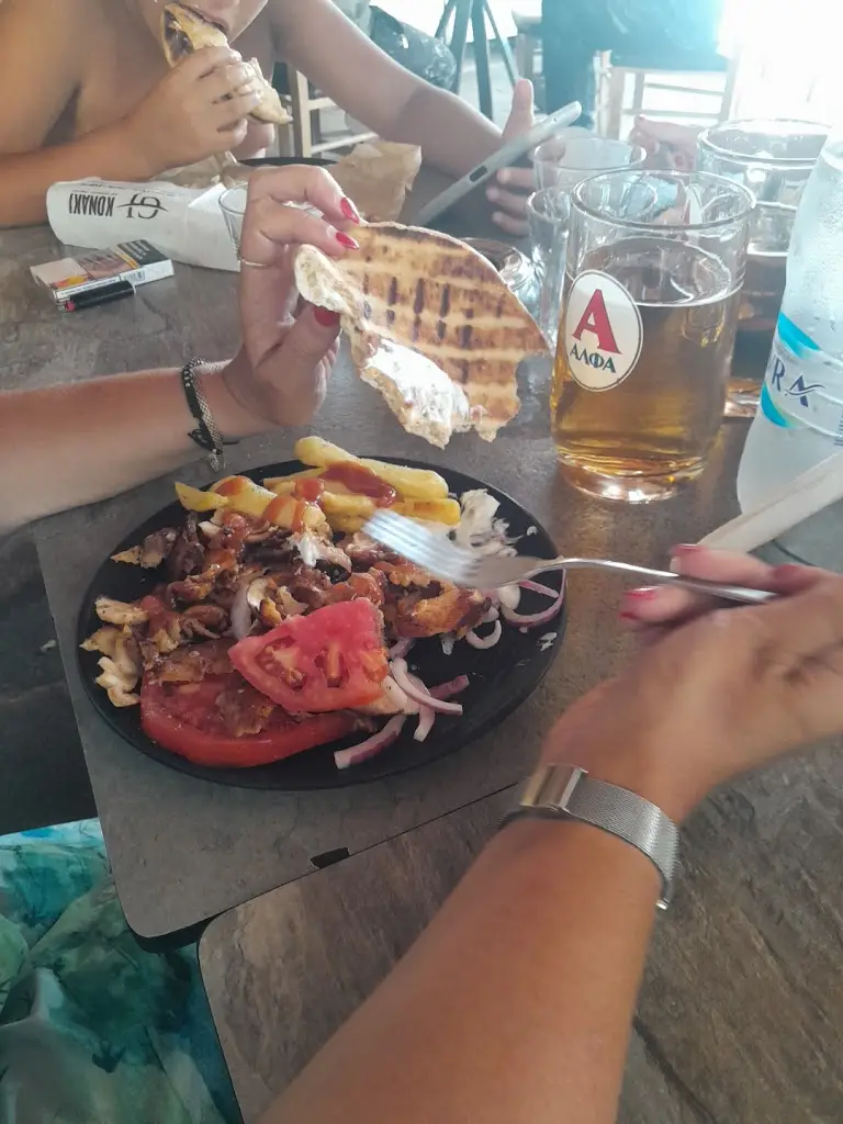 ave kodra_GJ Konaki_Ouranoupolis_Bewertung