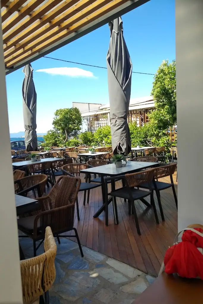 Bogdan Musat_Ammos Bar Restaurant_Ouranoupolis_Bewertung