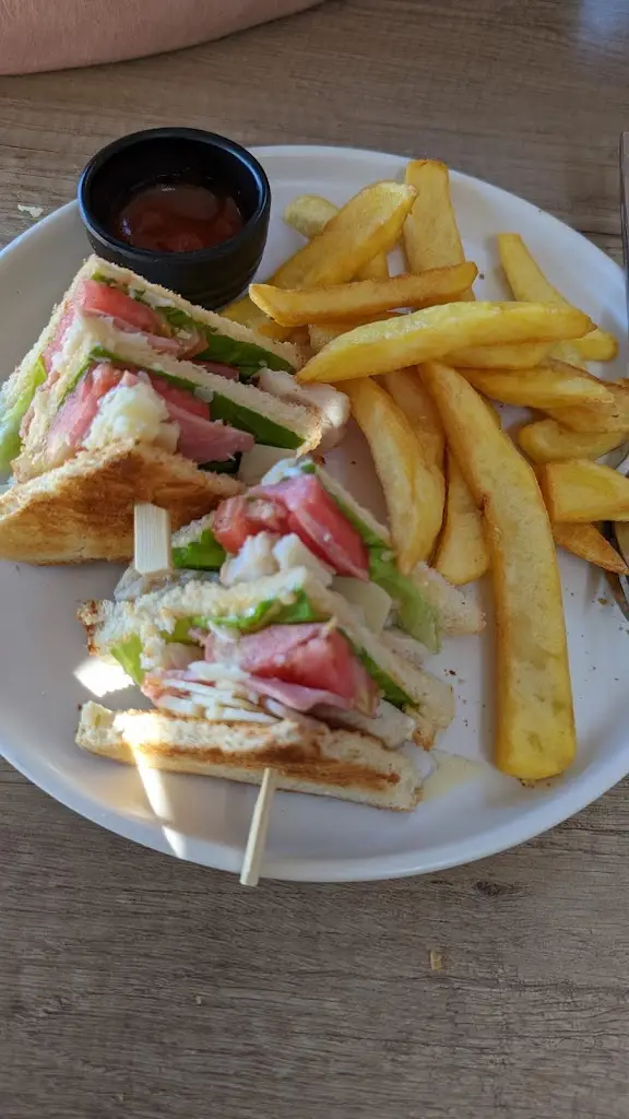 Menu_Waves Coffee & Food_Ouranoupolis_imagen_7