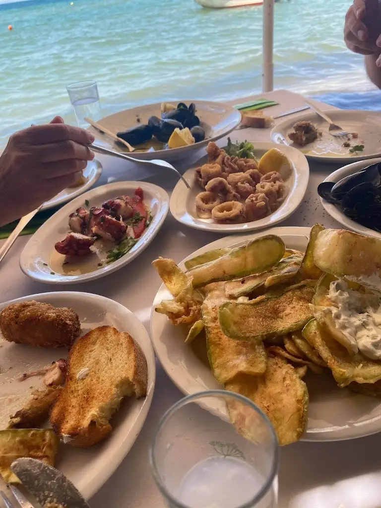 Menu_Tsipouradiko Aroma Glykanisou_Peraía_immagine_8