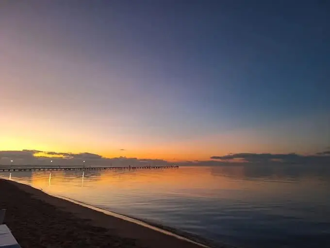 Alexandru Stefan (Crazy Travel Story)_Taverna Thalassopoulia_Peraía_avis