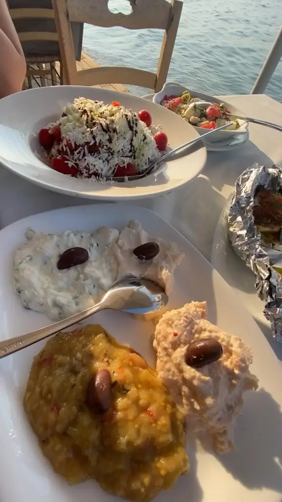 Bakalis_Pefkochóri_slider_image_2