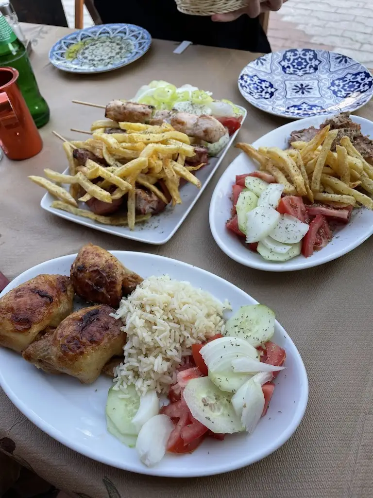 Menu_Makis Tavern_Pefkochóri_image_6
