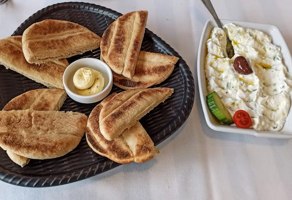 Menu_Fish Tavern Tsaparis_Pefkochóri_immagine_9