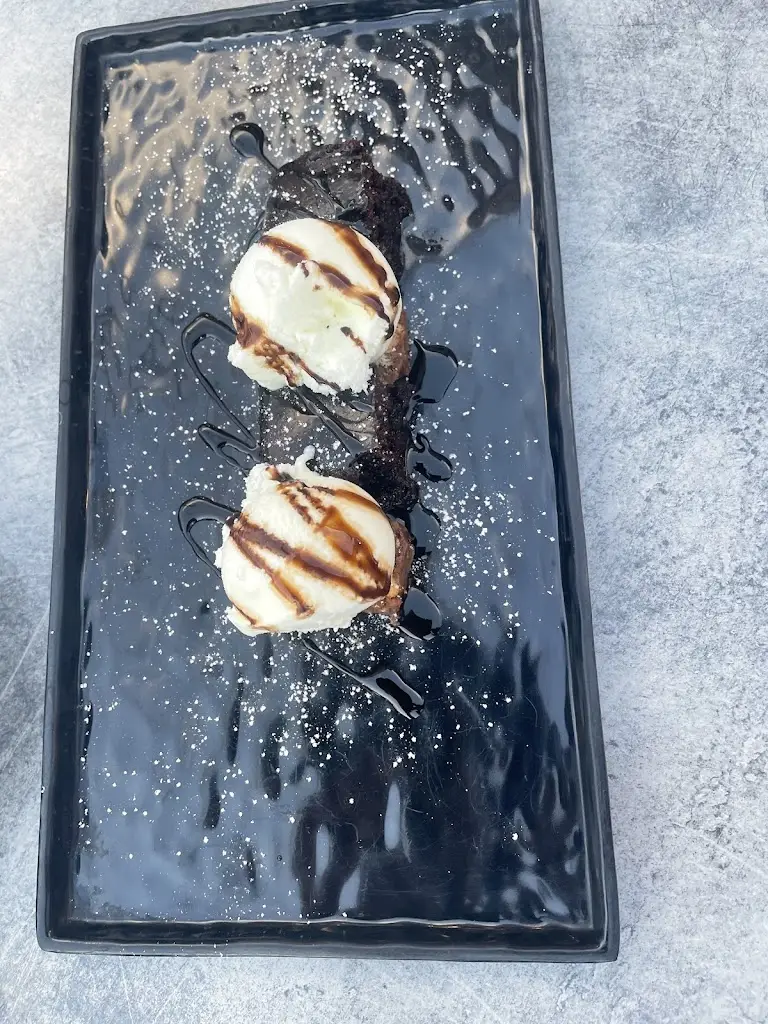 Gerry Warren_Fish Tavern Tsaparis_Pefkochóri_recensione