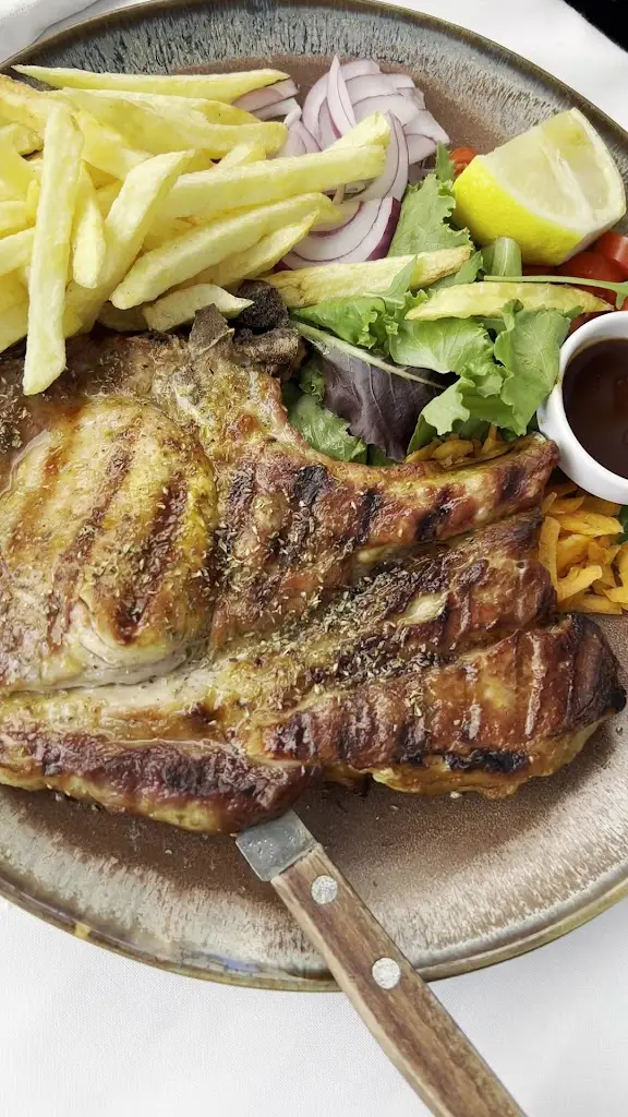 Fish Tavern Tsaparis_Pefkochóri_slider_image_2