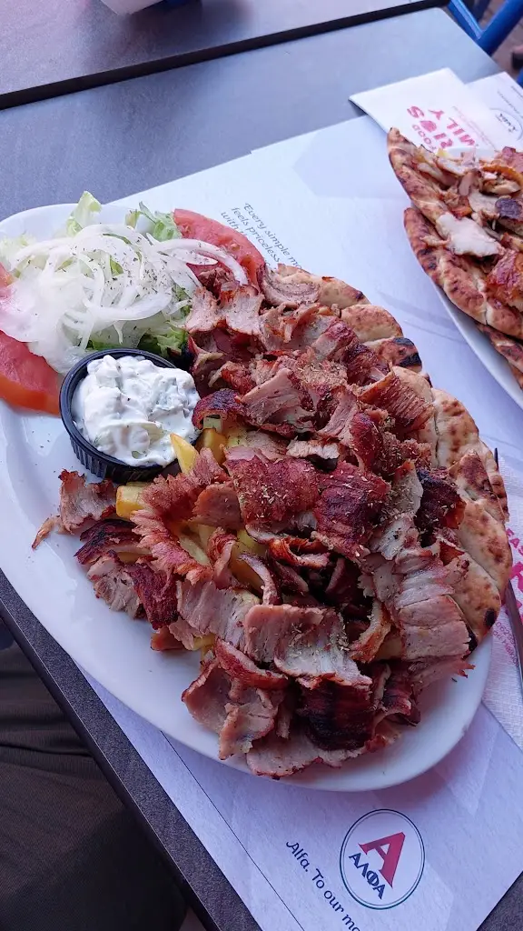 Marios Family_Pefkochóri_slider_image_2