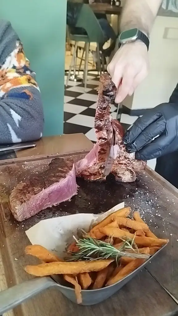 Out of the Blue_Políchni_slider_image_2