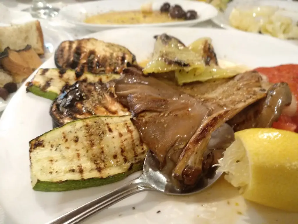 Menü_Ανήλιο Ουζερί-ταβέρνα_Políchni_Bild_7