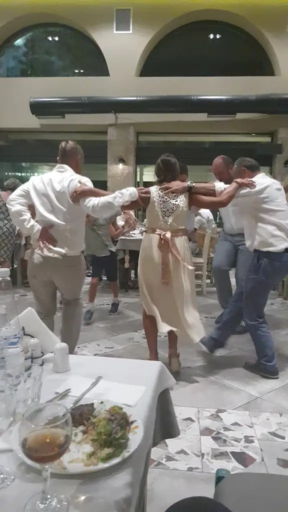 Mezedophōliá_Políchni_slider_image_2