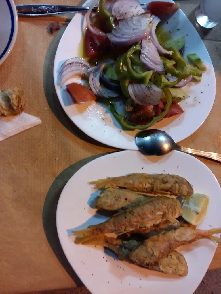 Oinopátheia_Dhafní_slider_image_3