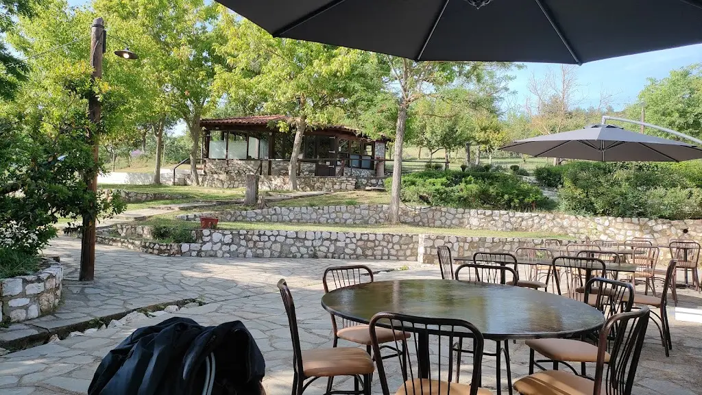 Αγιονέρι Restaurant_Polýgyros_slider_image_1