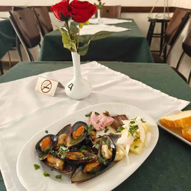 Το κουτουκάκι_Polýgyros_slider_image_3