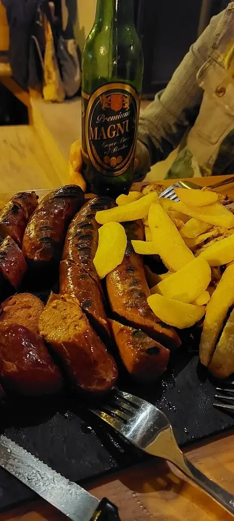 Menu_Beeronio(Μπυρονιο)_Polýgyros_imagen_1