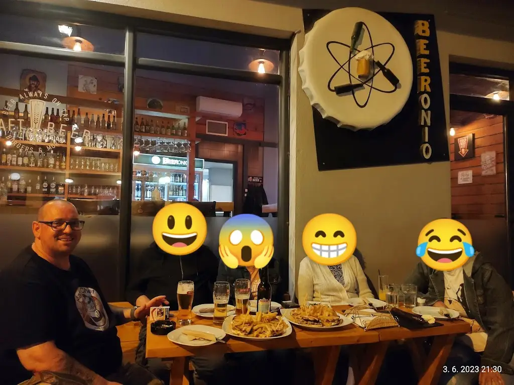 Menu_Beeronio(Μπυρονιο)_Polýgyros_imagen_4