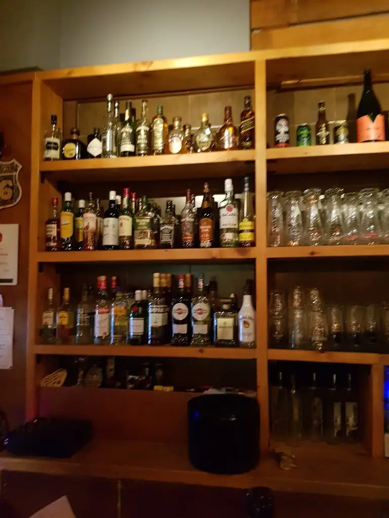 Beeronio(Μπυρονιο)_Polýgyros_slider_image_1