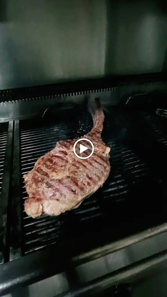 Petrino Pilaia Tavern_Pylaía_slider_image_2