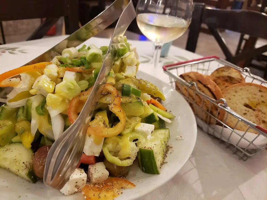 Jordan Šrámek_Oneiropagida_Pylaía_review