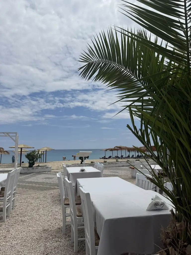 Damu Restaurant Restaurant in Sárti