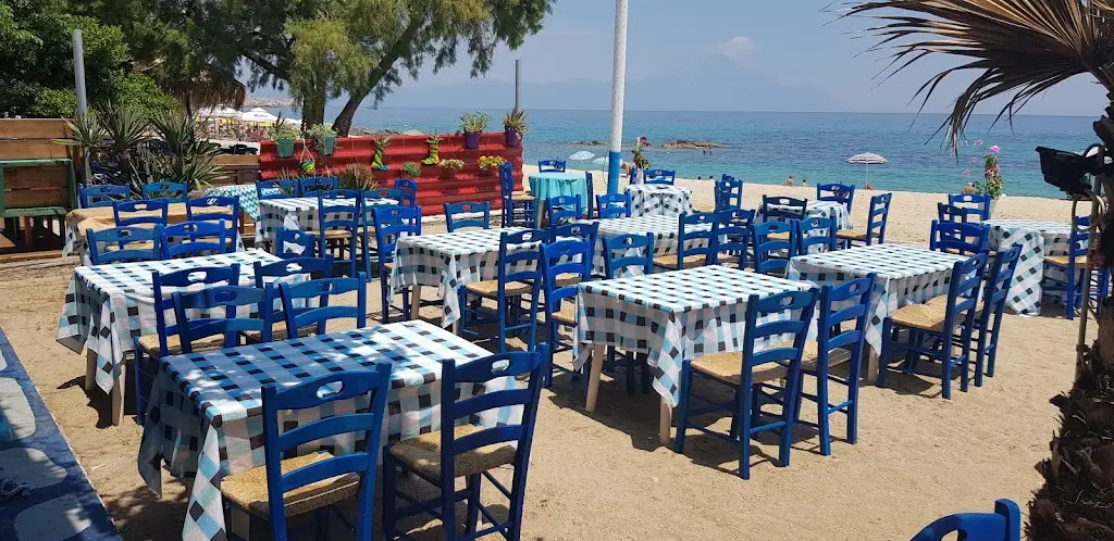 Emmanuel's Beer House Tavern Restaurant in Sárti