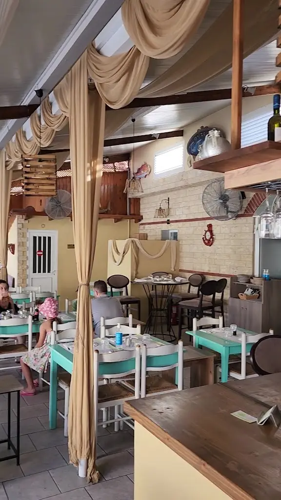 Taverna Pirofani Restaurant in Sárti