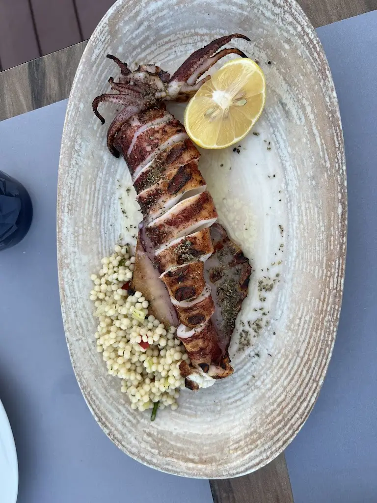 Demi Dimitrova_Ta Vrahakia_Sárti_Bewertung