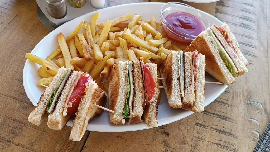 Cielo Beach Bar_Sárti_slider_image_2