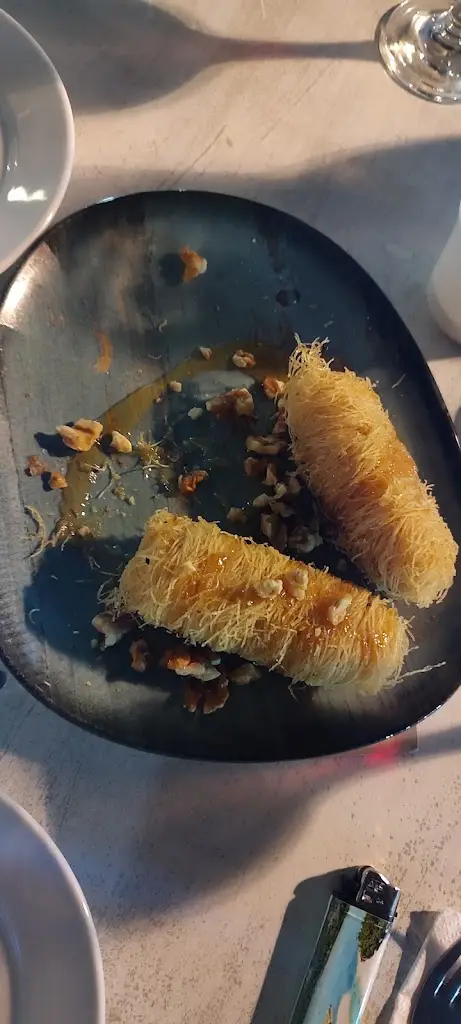 Menu_Lauer House_Sárti_image_6