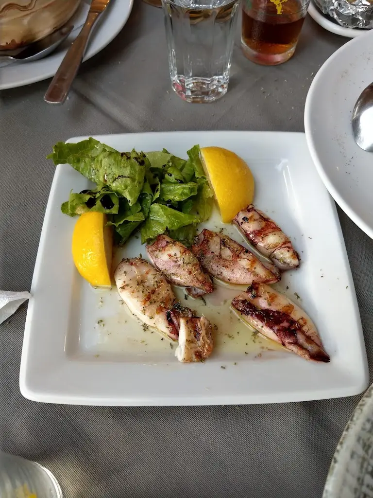 Menu_Lauer House_Sárti_image_7