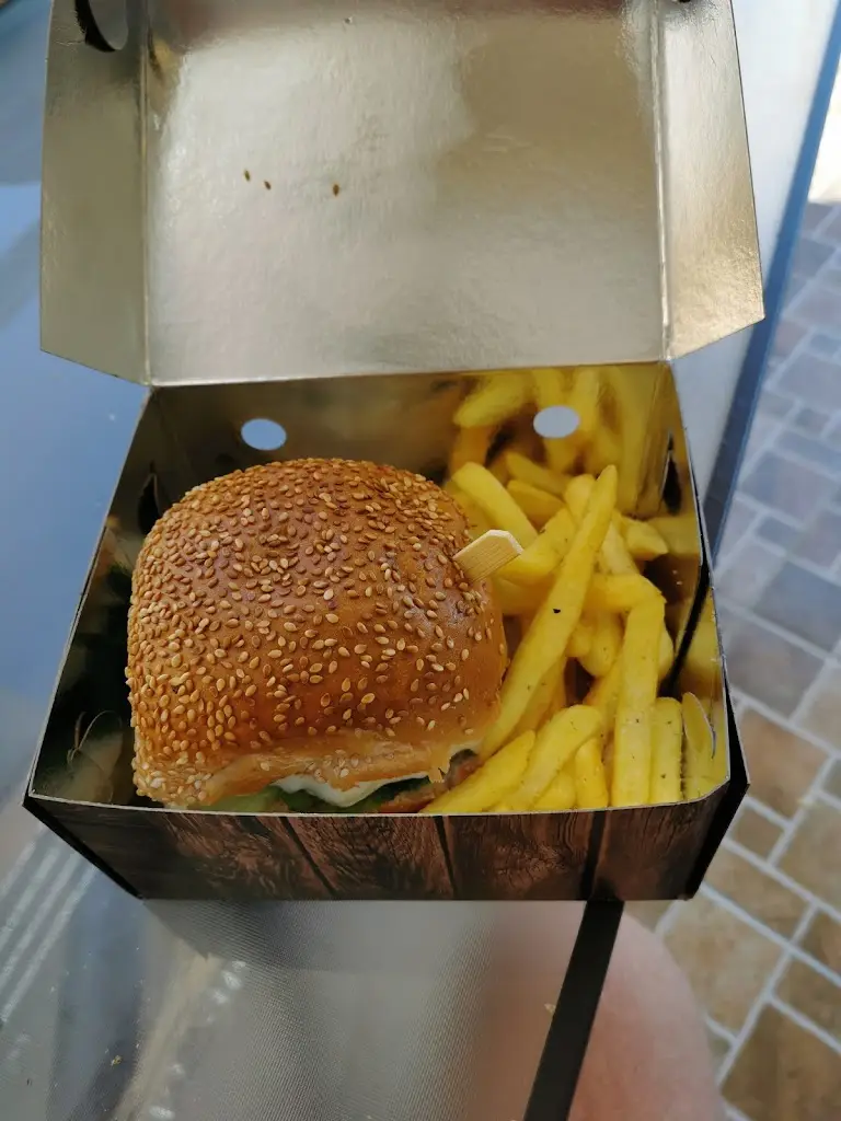 Menü_Grigoris Fast Food_Sárti_Bild_5