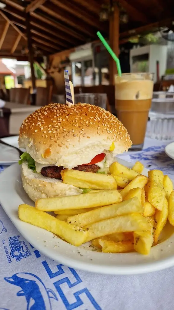 Menü_Grigoris Fast Food_Sárti_Bild_9