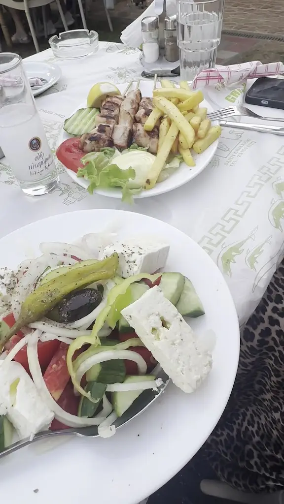 Grigoris Fast Food_Sárti_slider_image_2