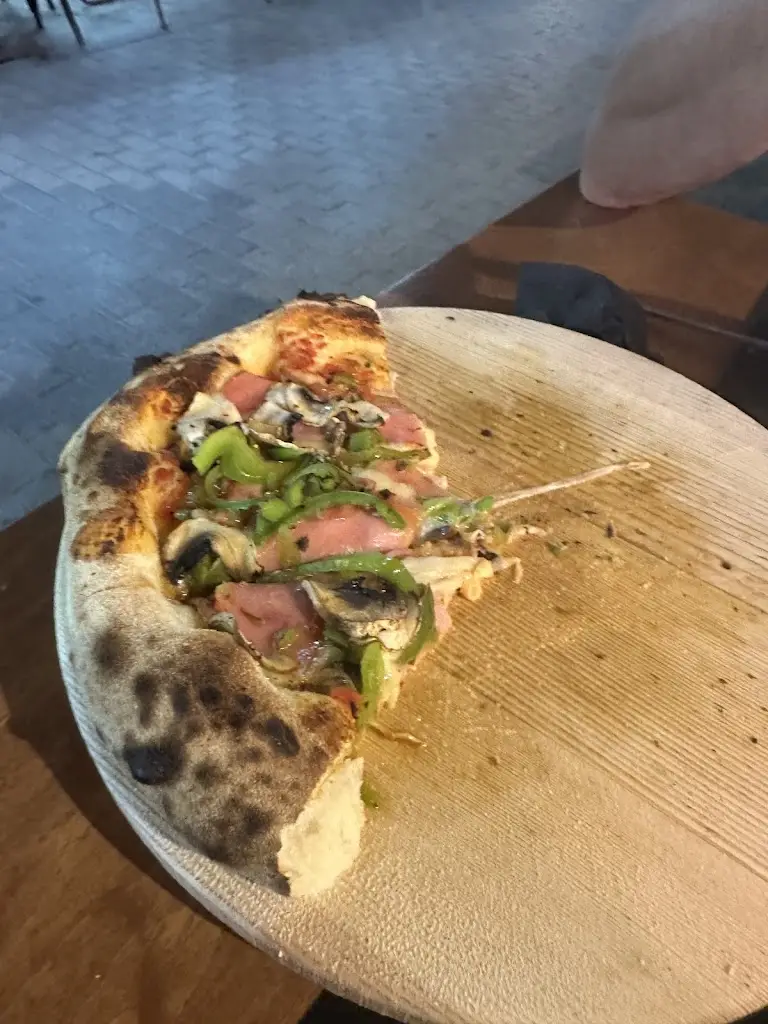 Taja Pacnik_DALLAS SARTI SOUL FOOD_Sárti_review