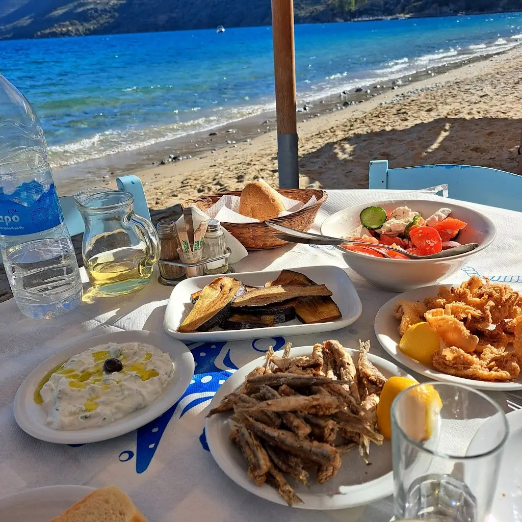 Ψαροταβέρνα Κατσικάρος_Skoútari_slider_image_3