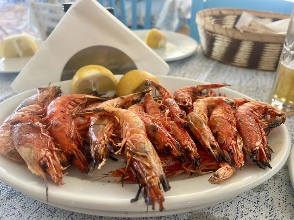 Lucy Wurstlin_Ψαροταβέρνα Δεμέστιχας_Skoútari_review