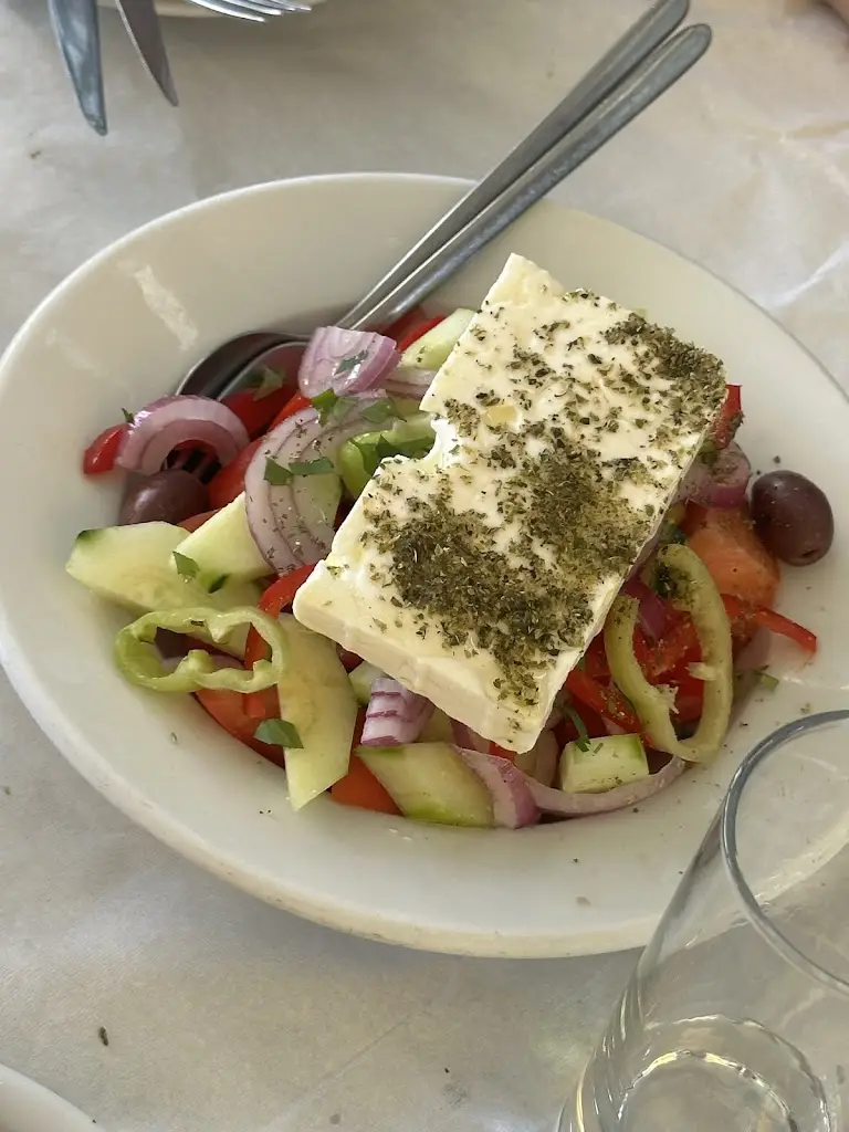 Lidia TnS_Ουζοταβέρνα Ο Δήμος_Sidirókastro_Bewertung