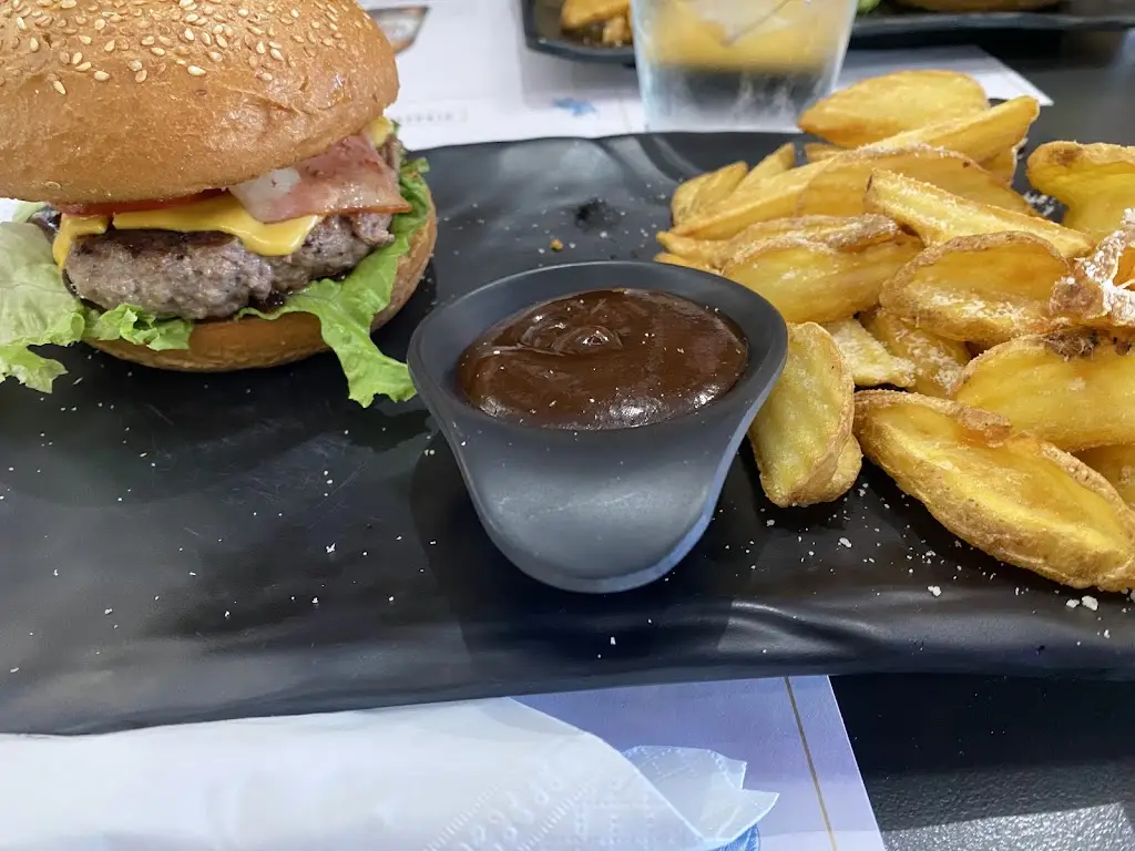 MOOD COFFEE FOOD & MORE_Sidirókastro_slider_image_2