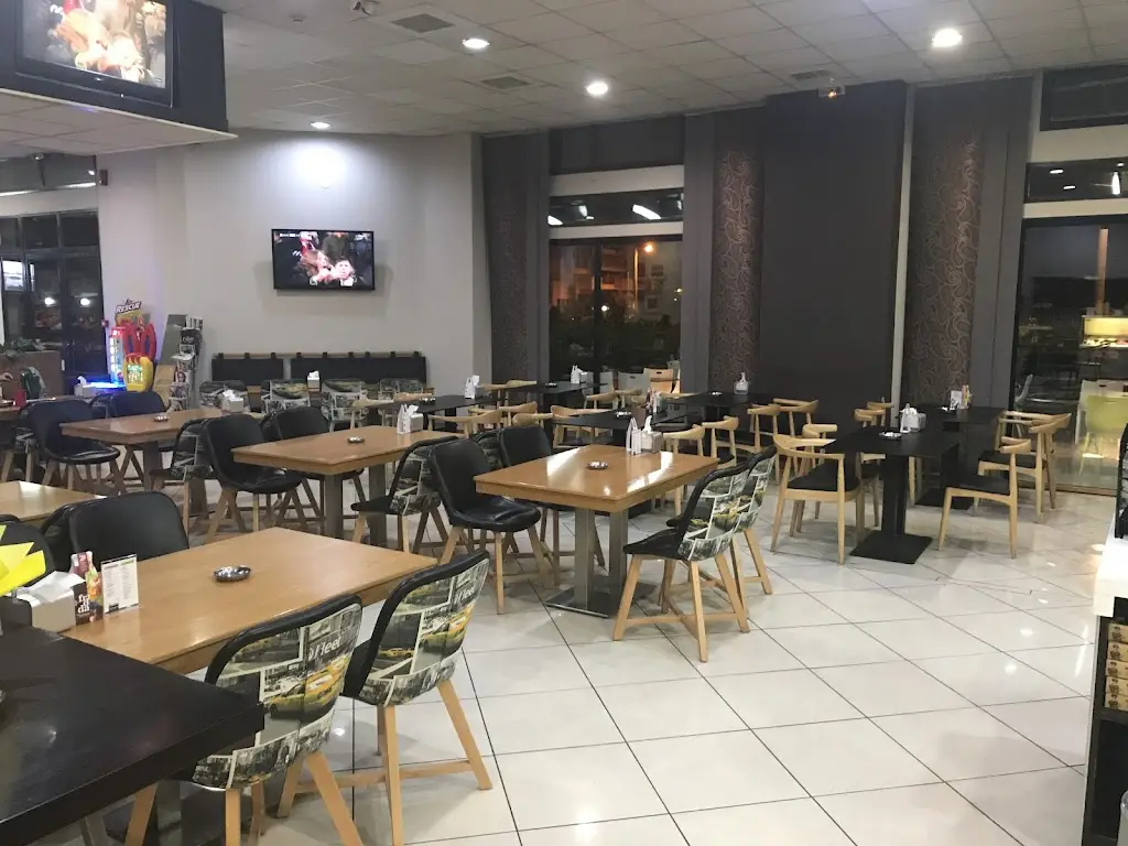 Filippos Papakonstantinou_Chrysó_Síndos_recensione