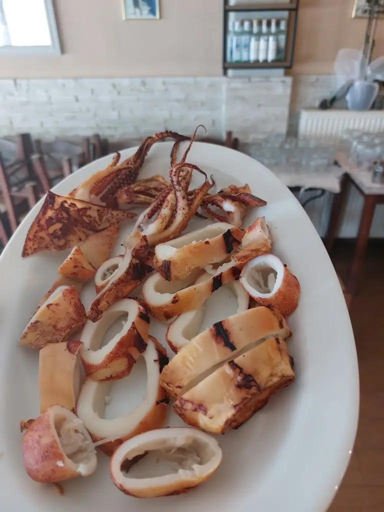 Menü_Καφενείο-ουζερί Ποντίκης_Erythrés_Bild_6