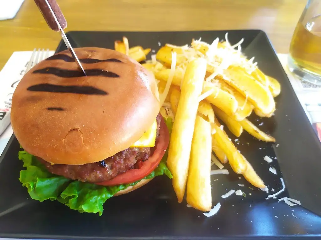 Menü_PUMBA_Síndos_Bild_5