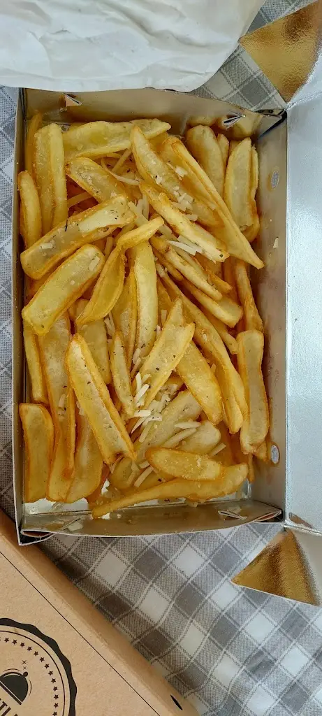 Δημήτρης Γκ._PUMBA_Síndos_Bewertung