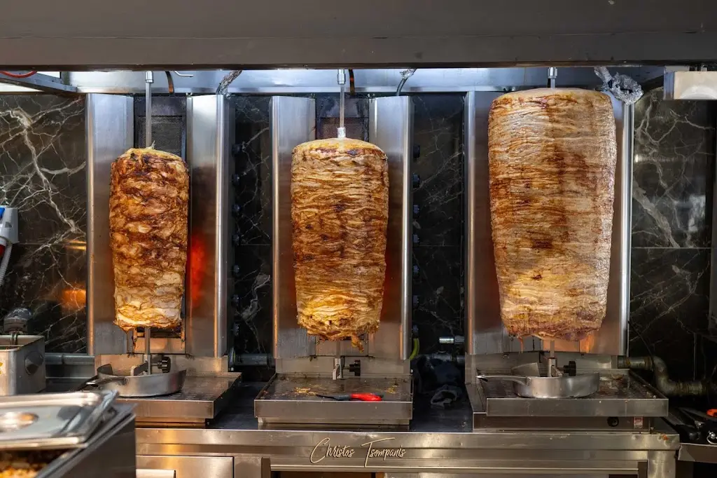 PUMBA Restaurant in Síndos