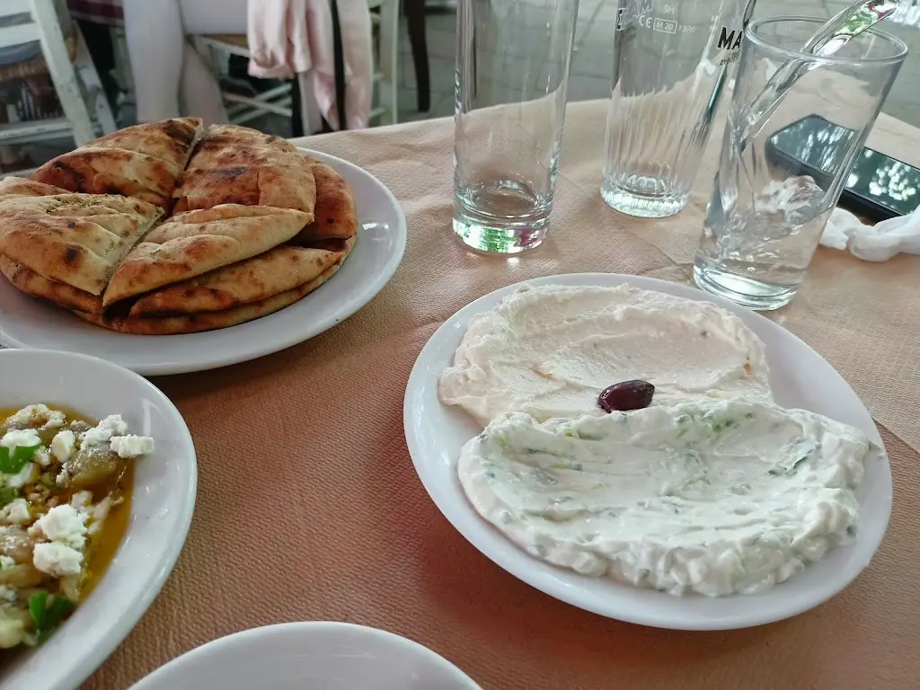 Menü_Το Τέκελι - Ψητοπωλείο_Síndos_Bild_4