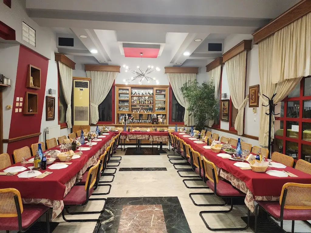 Πιτσαρία Παναγιώτης_Síndos_slider_image_1