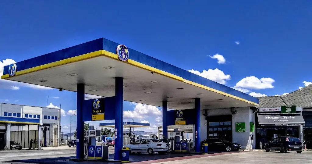 Monday to Friday_Síndos_slider_image_1