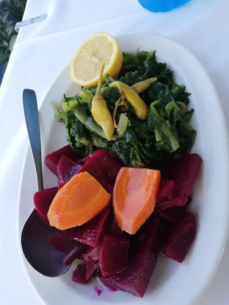 Menu_Μπακαλιαράκια Στις Γραμμές Της Σίνδου_Síndos_image_2