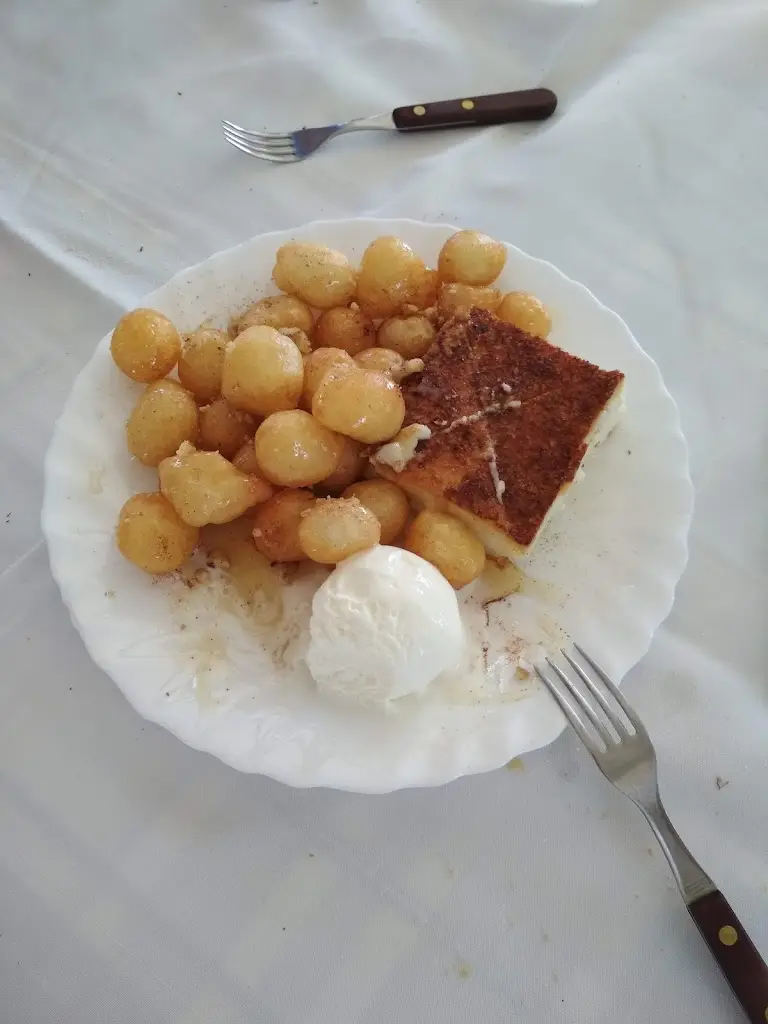 Menu_Μπακαλιαράκια Στις Γραμμές Της Σίνδου_Síndos_image_3