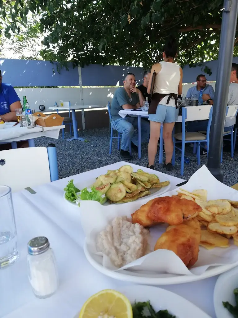 Menu_Μπακαλιαράκια Στις Γραμμές Της Σίνδου_Síndos_image_4