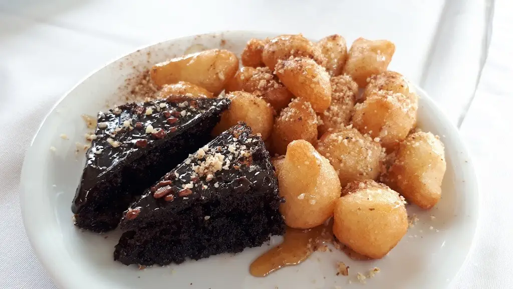 ullysses73_Μπακαλιαράκια Στις Γραμμές Της Σίνδου_Síndos_avis